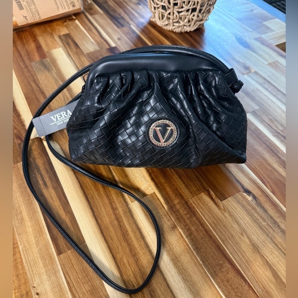 NWT  Elegant Black Quilted Cross Body Bag